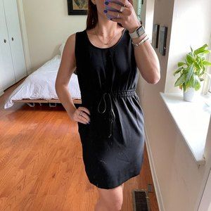 Loft Ruched Scoop Neck Sleeveless Shift Dress Black Size Small Petite